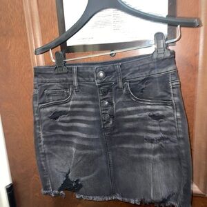 American Eagle Outfitters Distressed Black Denim Hi-Rise Skirt Size 4